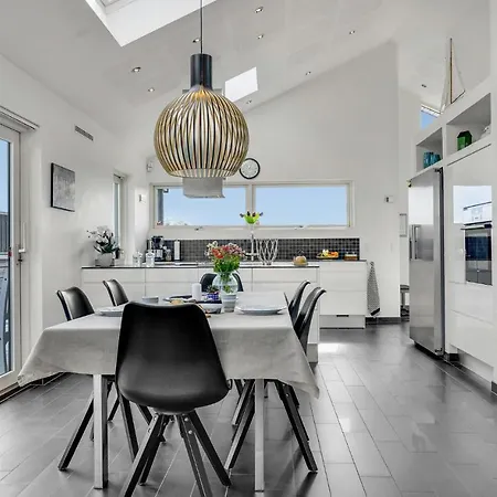Cozy Home In Saeby With House Sea View * Sæby
